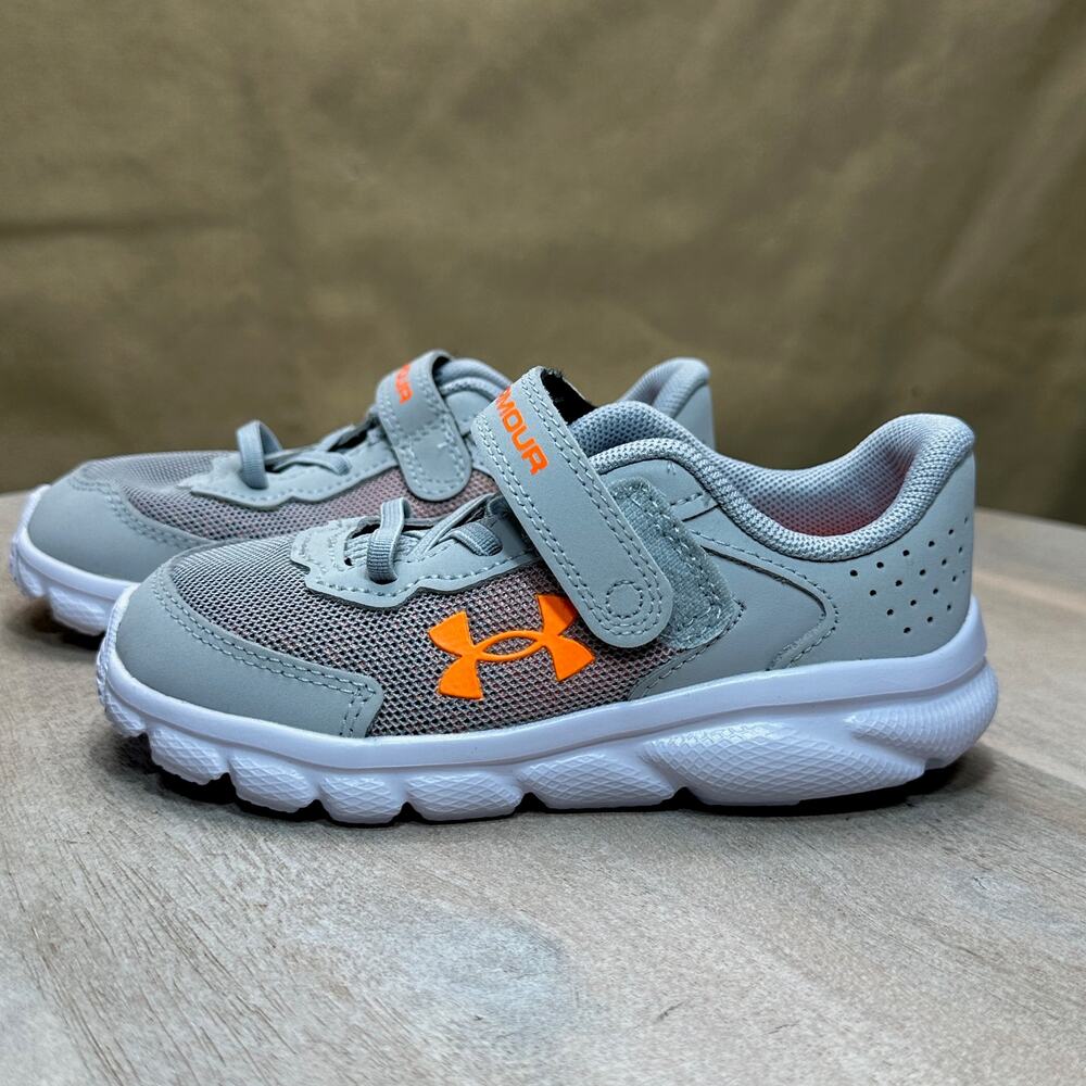 Under Armour Assert 10 Kids Sneakers Size 8 K Gray Toddler Hook and Loop Shoes